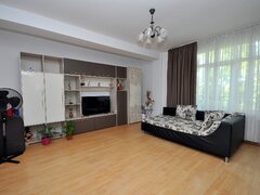 Drumul Taberei bloc 2010 Apartament 2 camere 76 mp, centrala, parcare